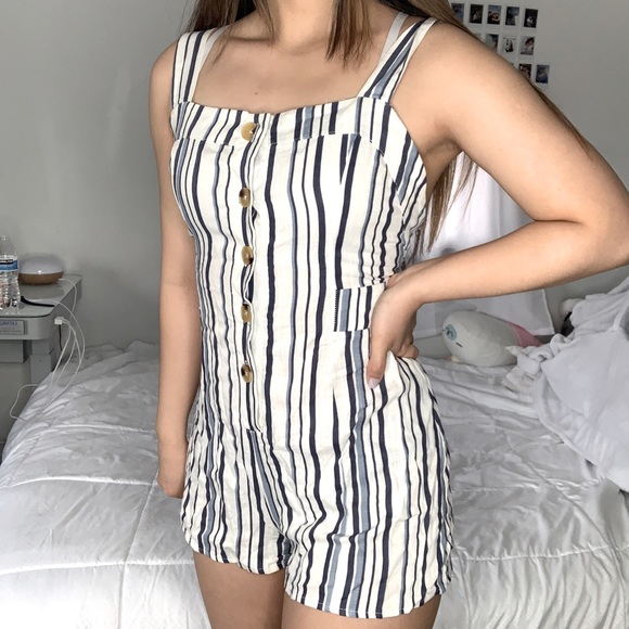 Romper - Picture 1 of 5